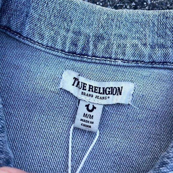 true religion light wash denim jacket - Picture 3 of 6